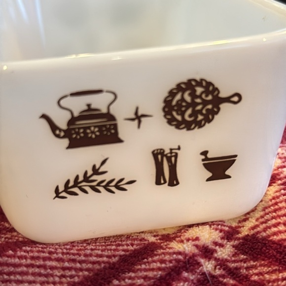 Pyrex Early American Small Loaf Pan - Picture 3 of 6